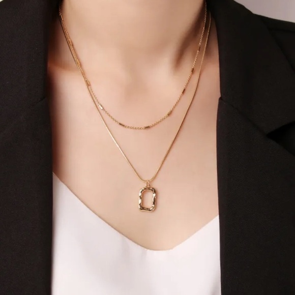 New 18k Gold Plated Double Layered Chain Necklace - Picture 3 of 7